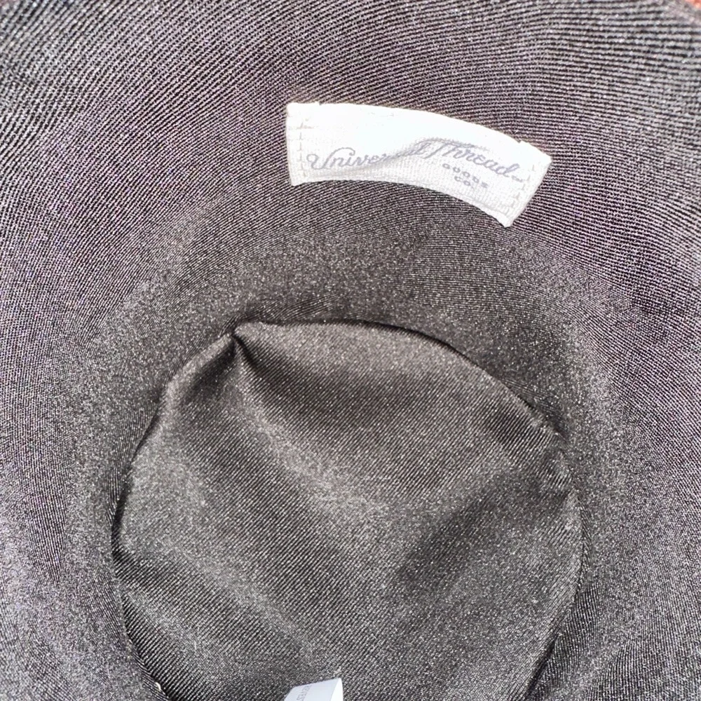 Universal Thread Round Purse - Picture 2 of 3
